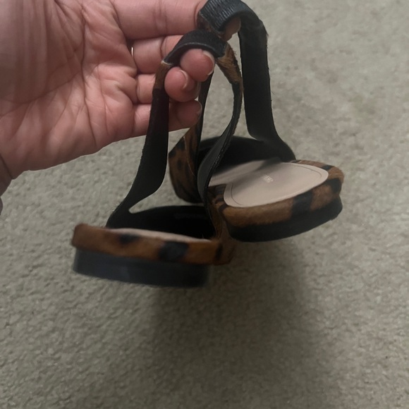 Banana Republic Cheetah color. - Picture 2 of 6